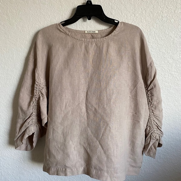 Black Crane Xiao Top in Stone - Picture 6 of 11